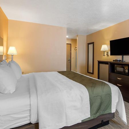 Quality Inn & Suites Albuquerque North Near Balloon Fiesta Park Exterior foto